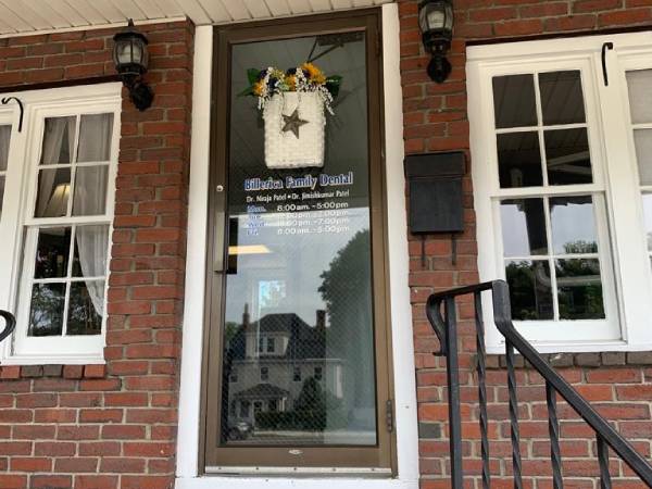 Outside view of BIllerica dental office