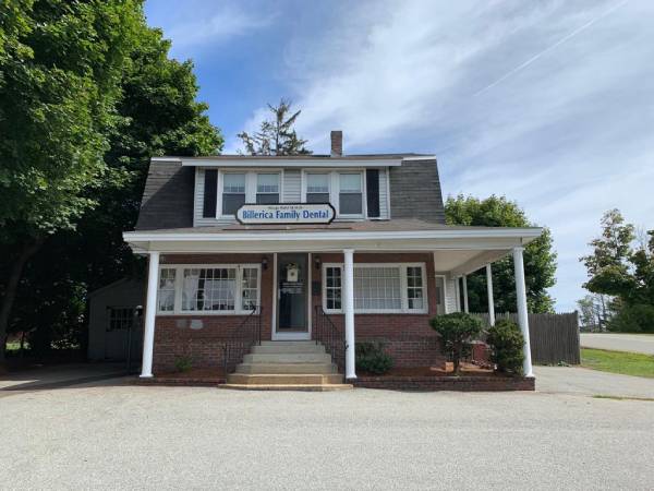 Outside view of BIllerica dental office